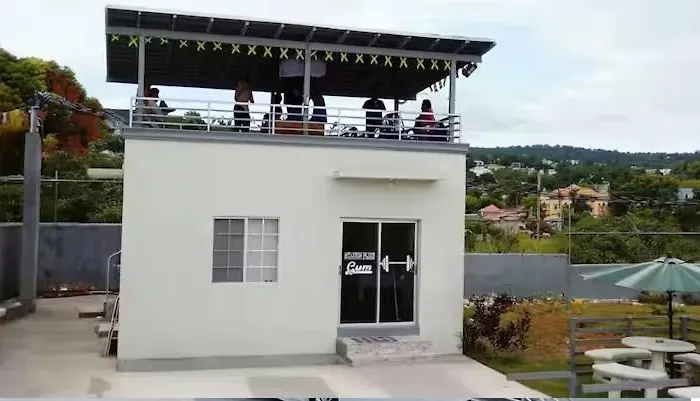 Mirando Place #6--- Club Access, ,pool, Hottub, Gym,3 Lounges, #6-airport 10 Mins Apartment